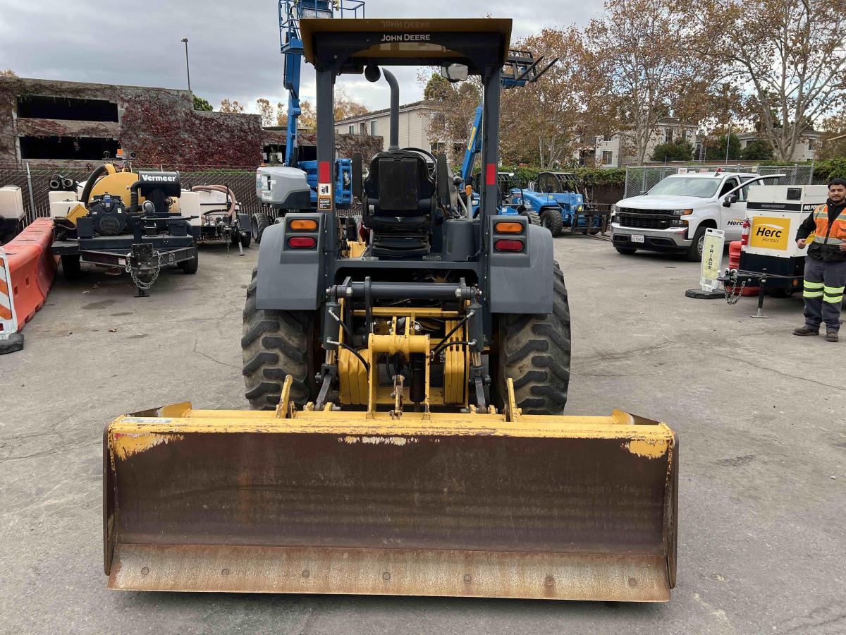 2017 John Deere 210LEP