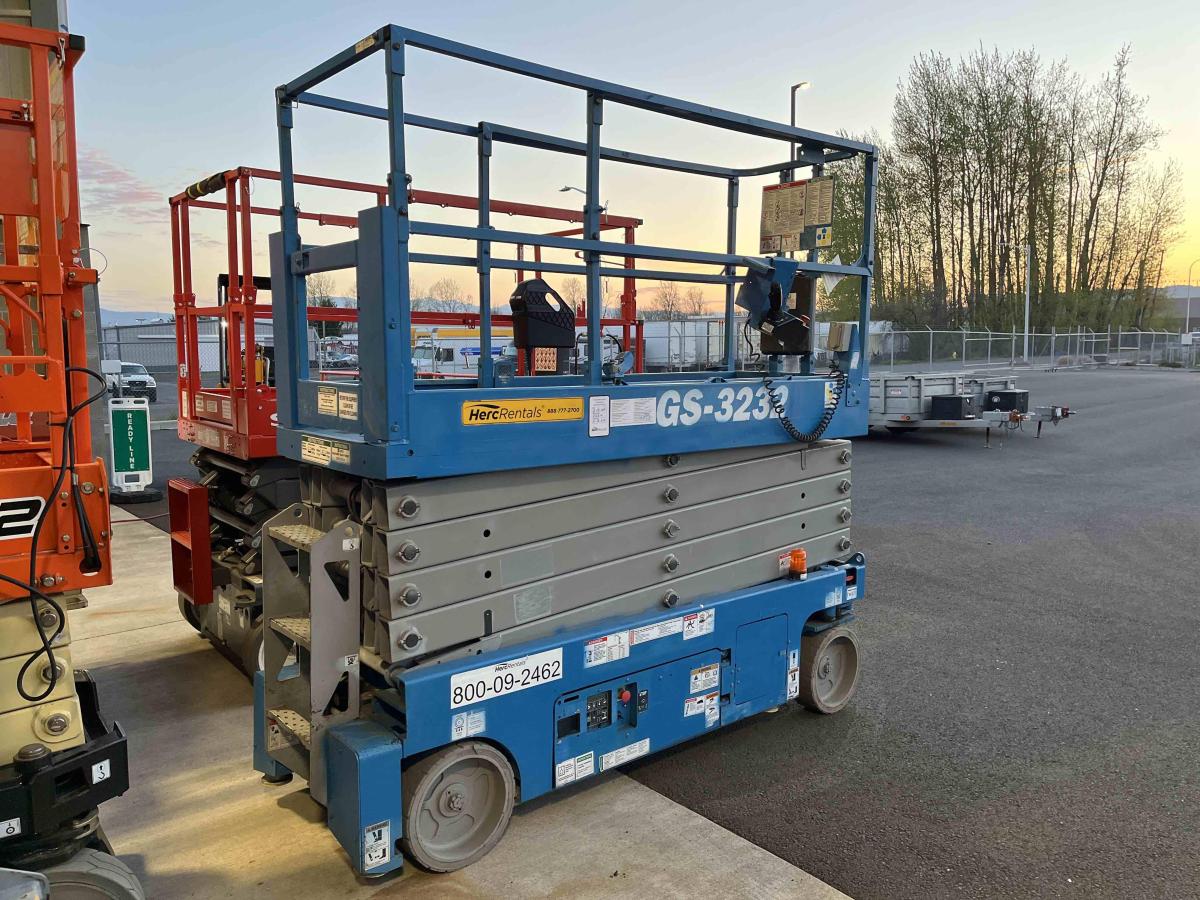2016 Genie GS-3232-3