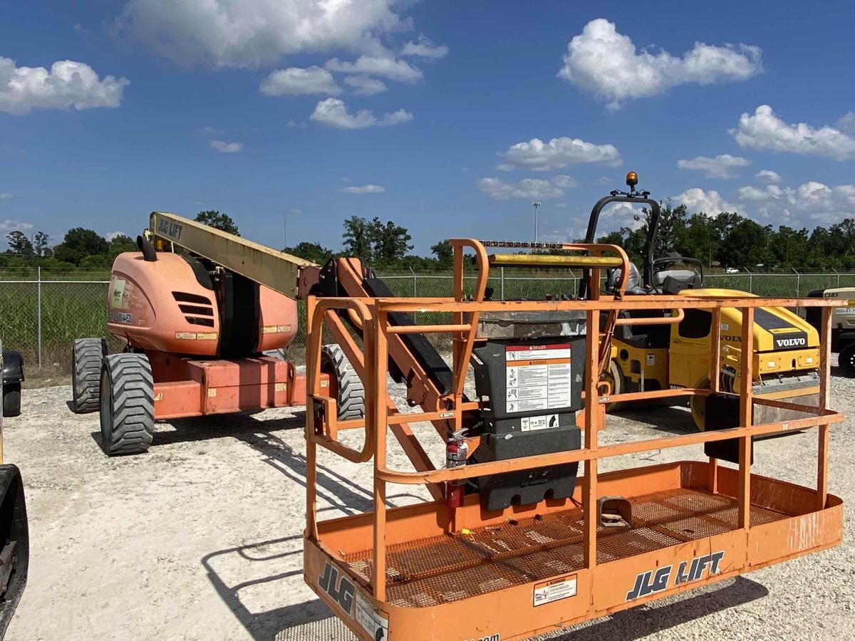 2015 JLG 600AJ