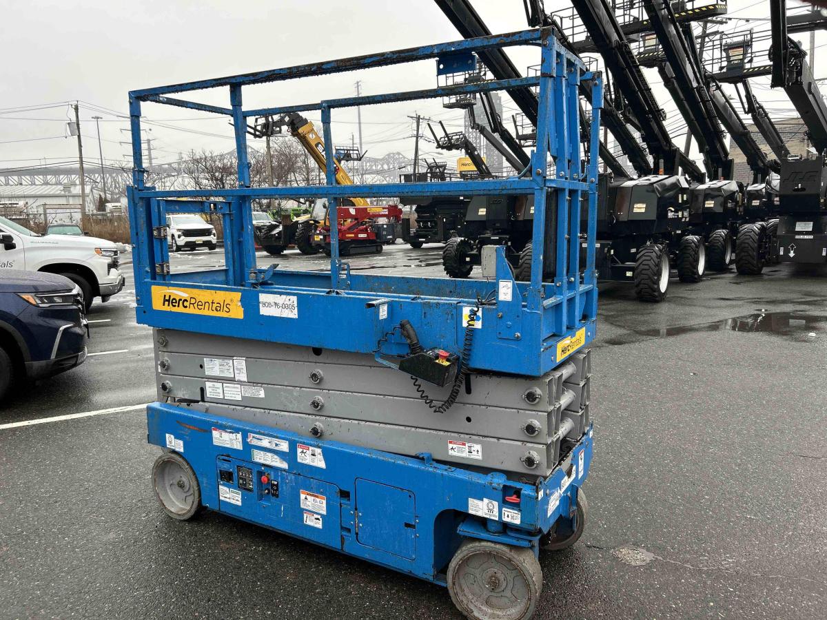 2017 Genie GS-2632
