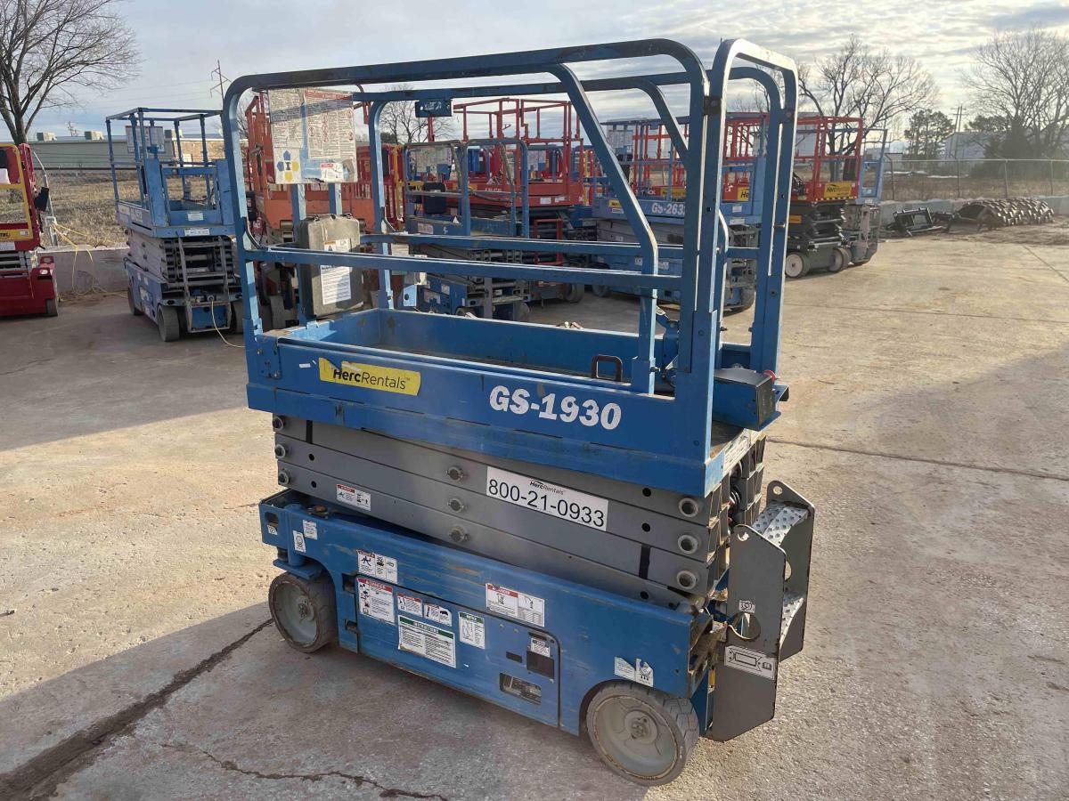 2018 Genie GS-1930