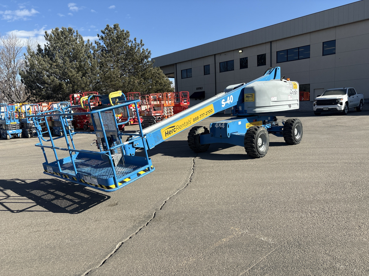 2018 Genie S-40