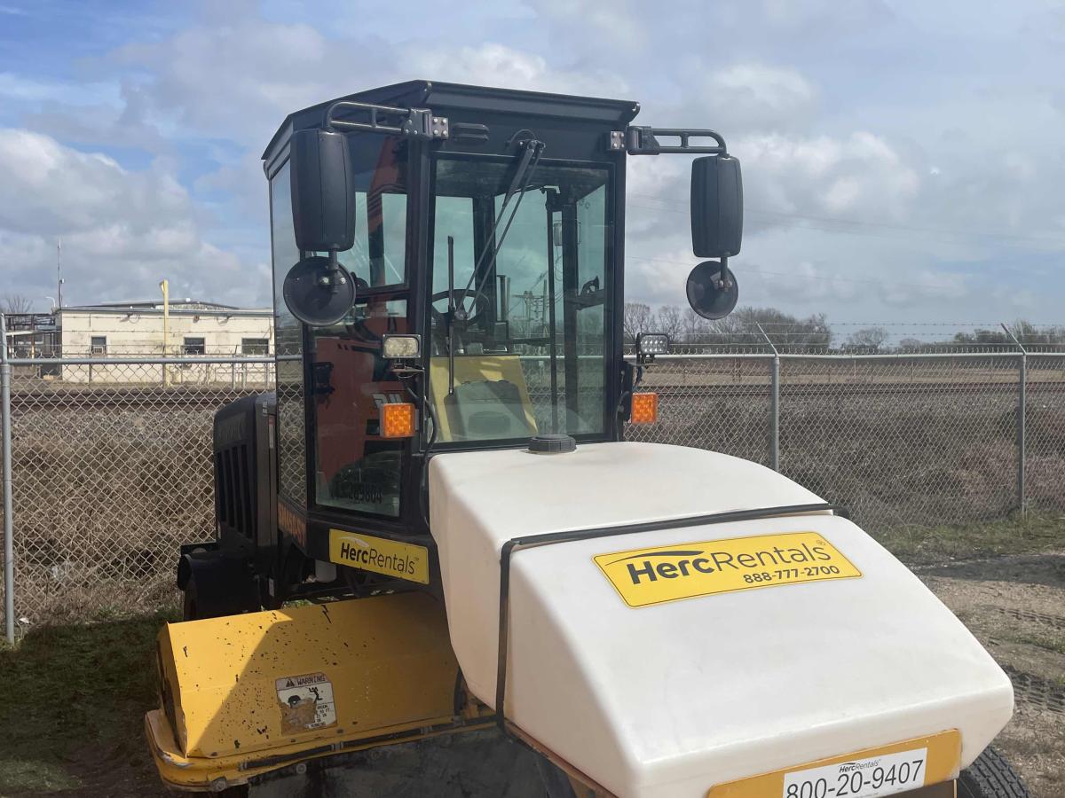 2018 LayMor SweepMaster 450-ST