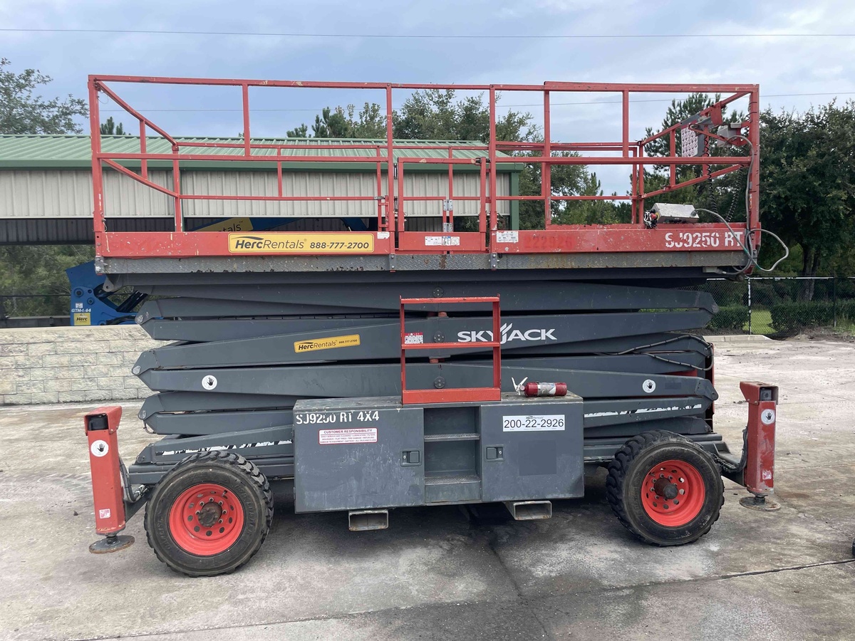 2017 Skyjack SJ9250 RT