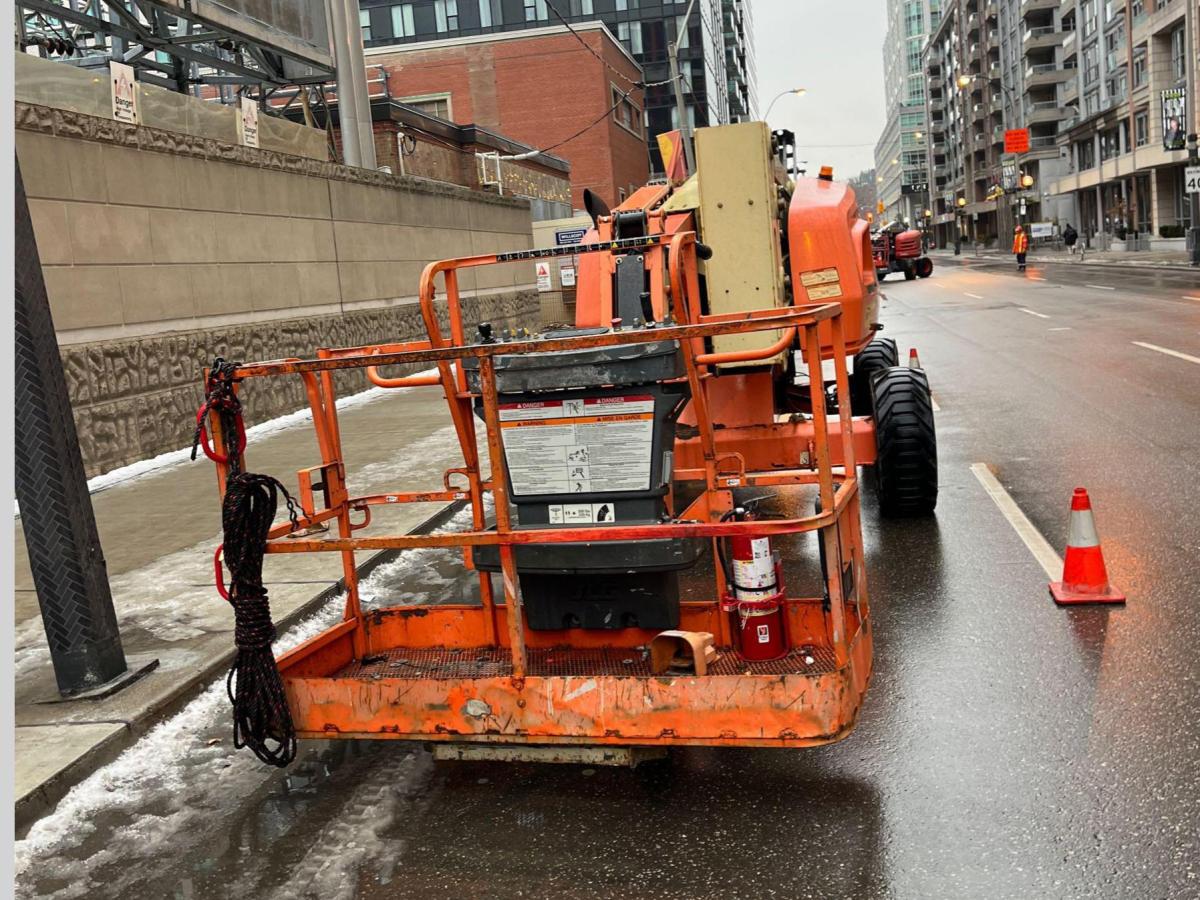 2015 JLG 450AJ-2