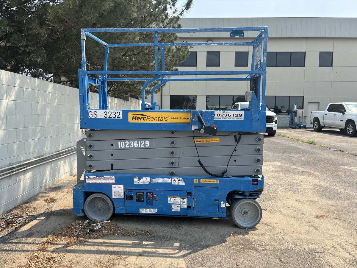 2018 Genie GS-3232-4