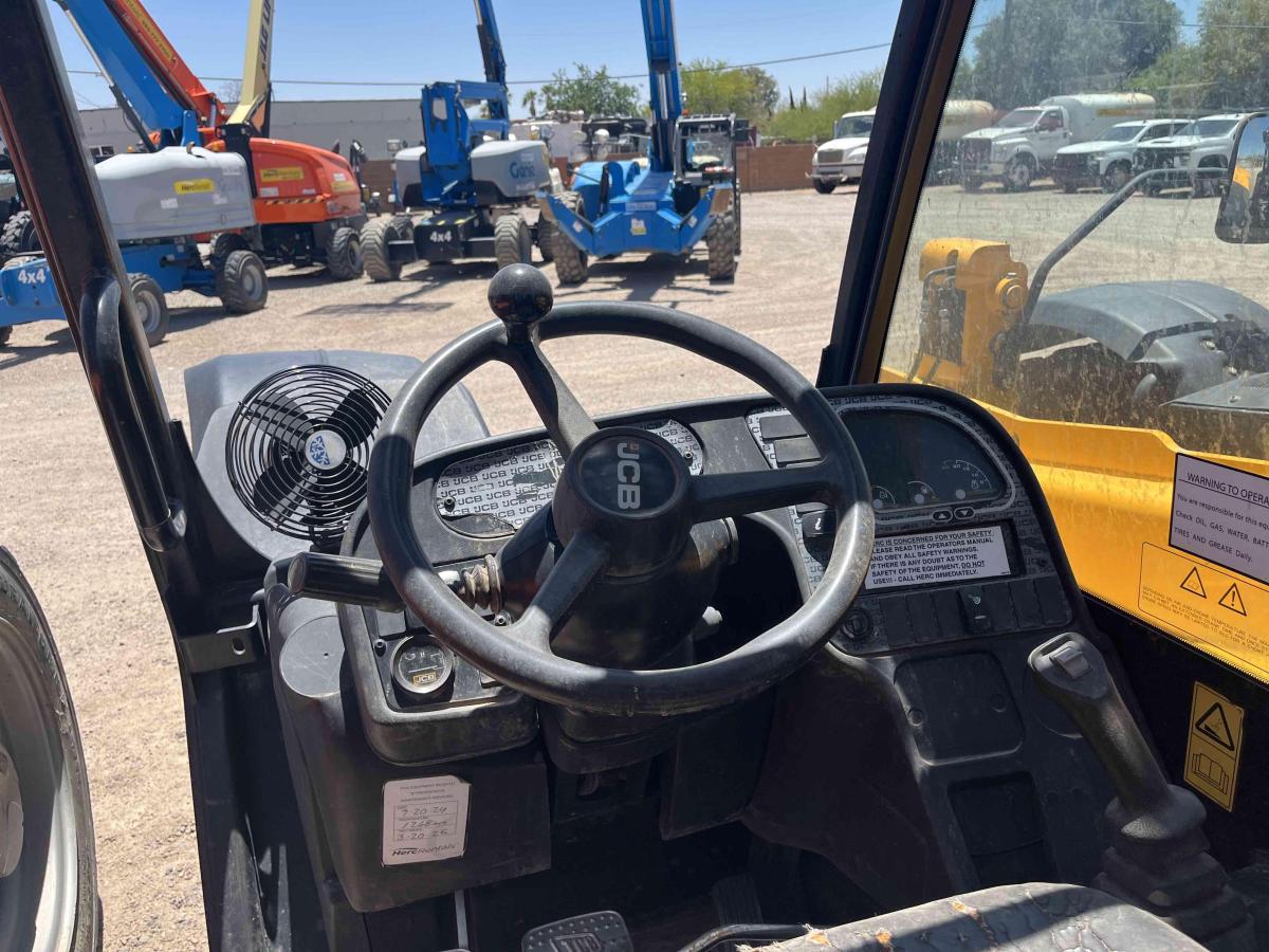 2021 JCB 509-42-4