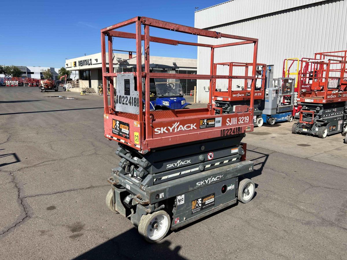 2017 Skyjack SJ3219