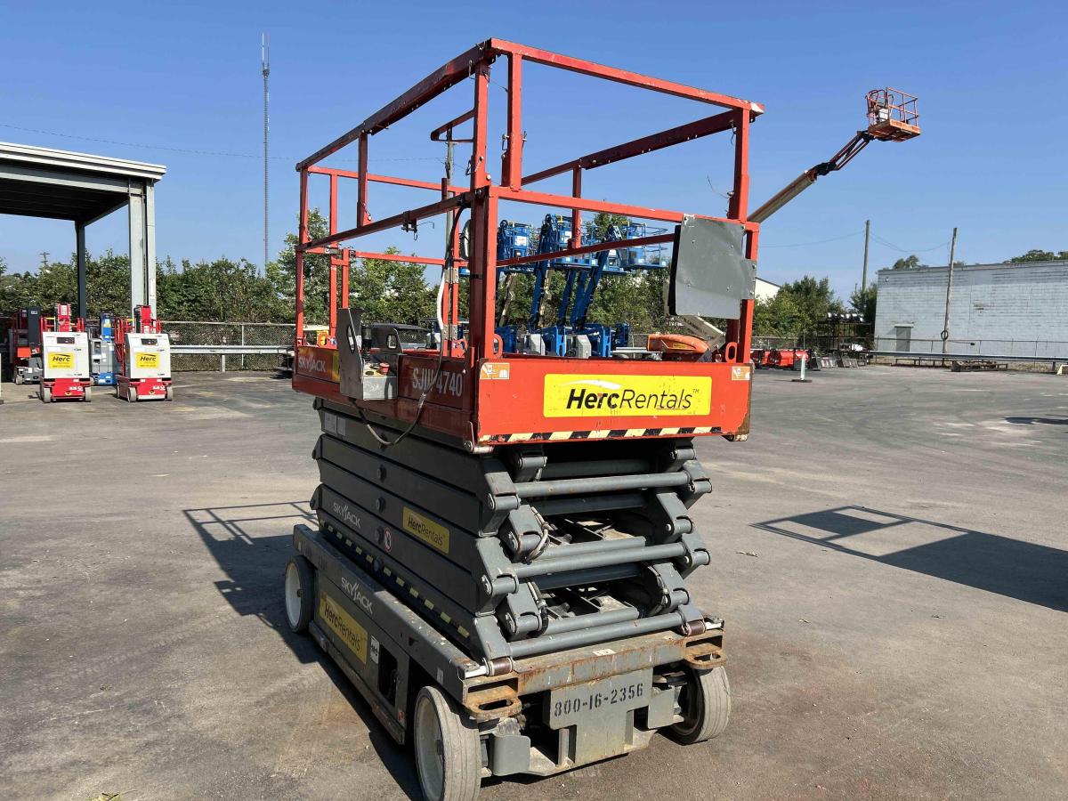 2017 Skyjack SJ4740-4