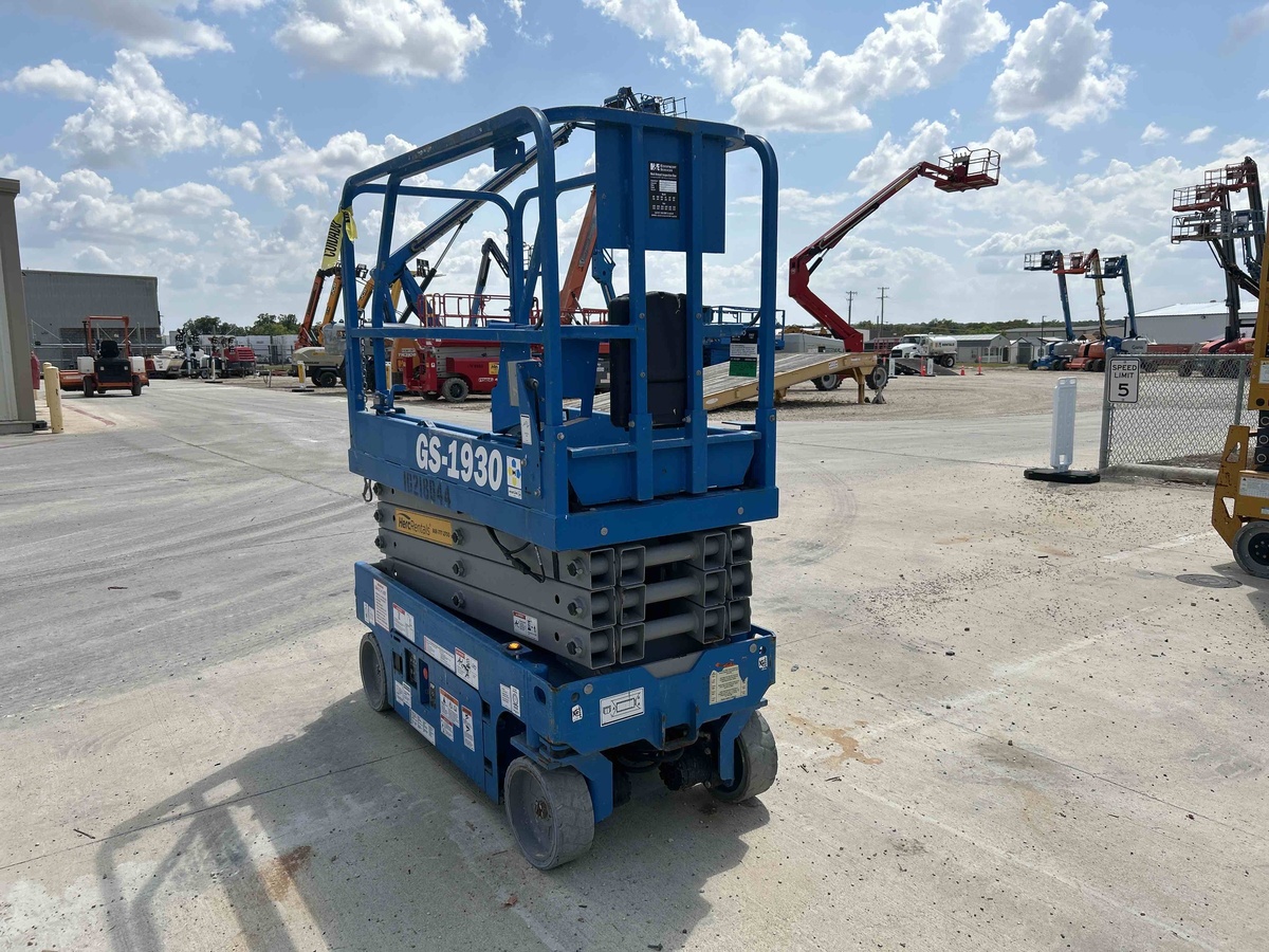2017 Genie GS-1930-1