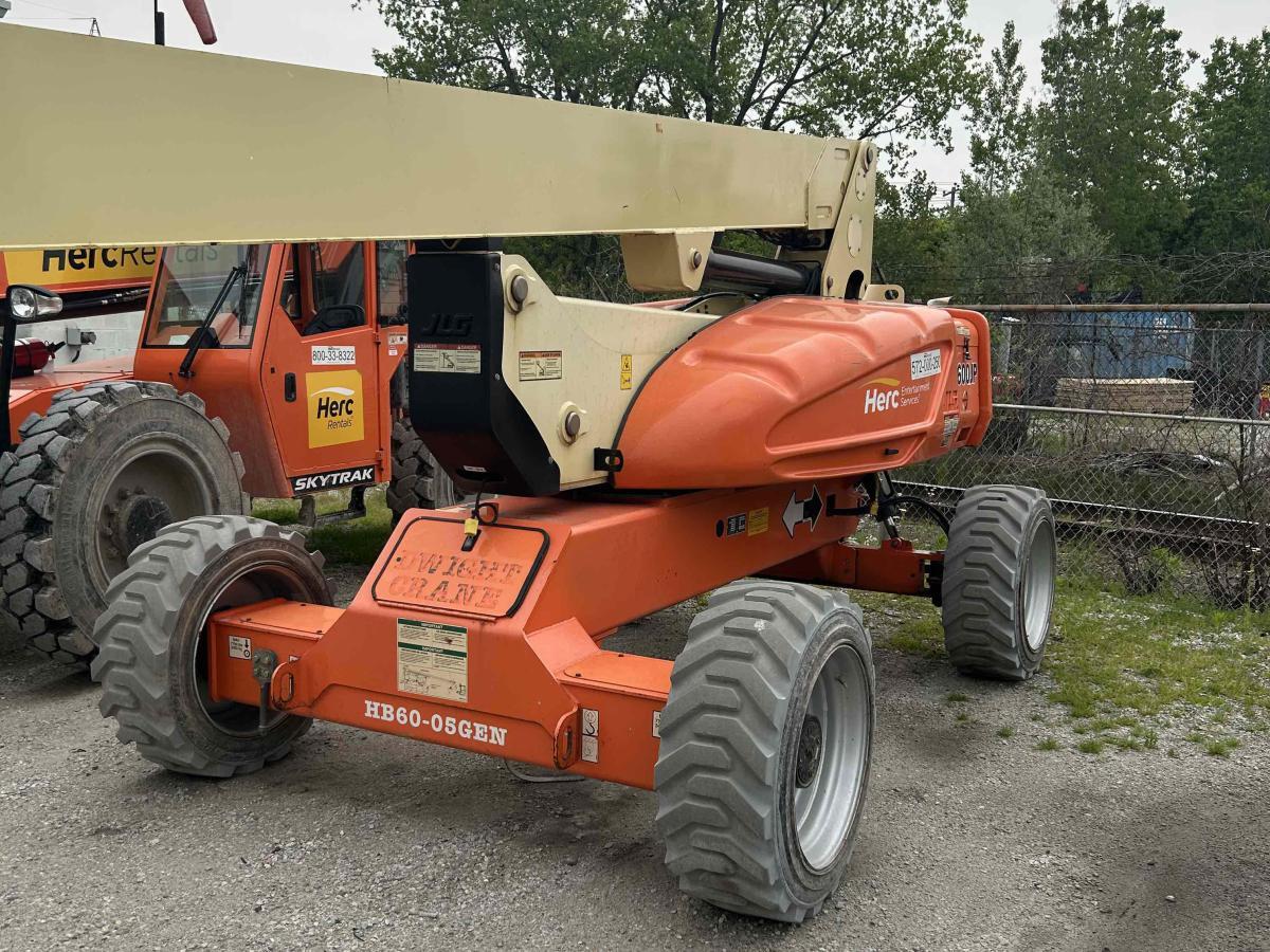 2016 JLG M600JP-2