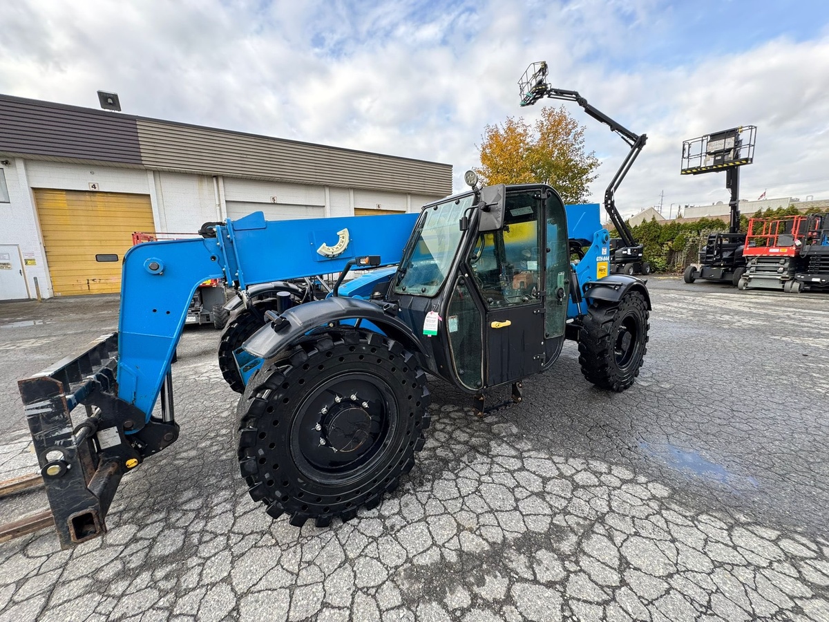 2019 Genie GTH 844-8