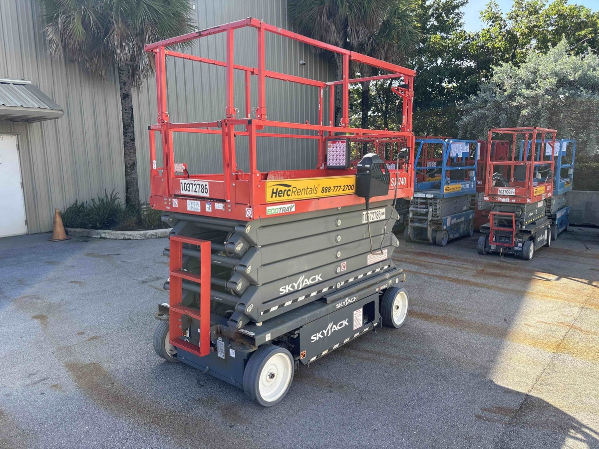 2022 Skyjack SJ4740-3