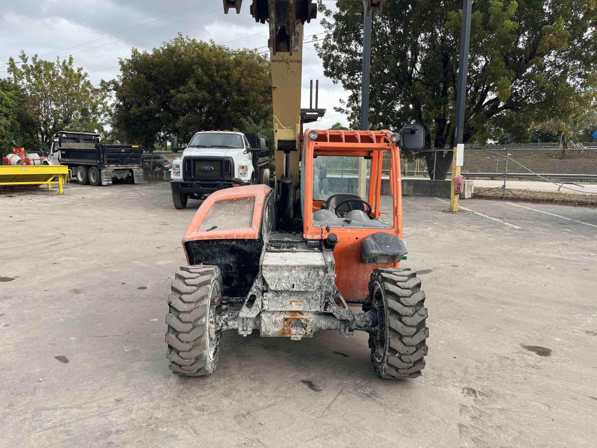 2017 JLG G5-18A