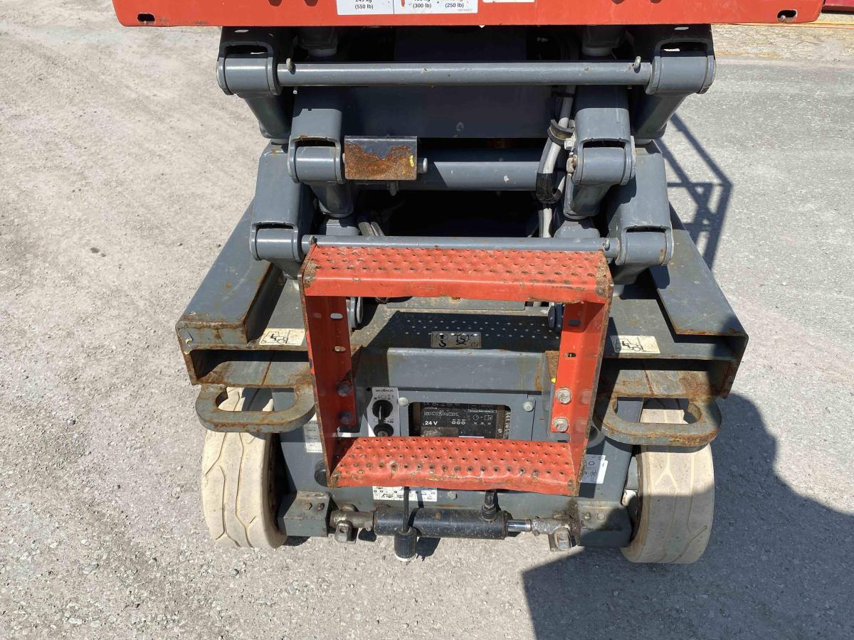 2017 Skyjack SJ3219-7