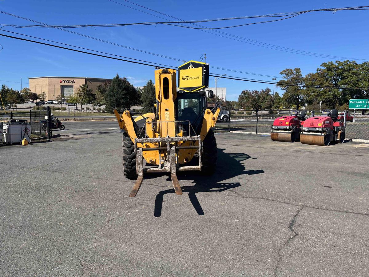 2017 JCB 510-56