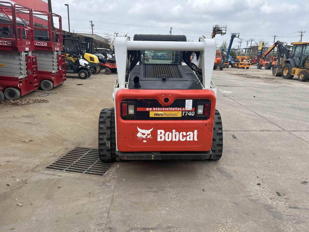 2020 Bobcat T740