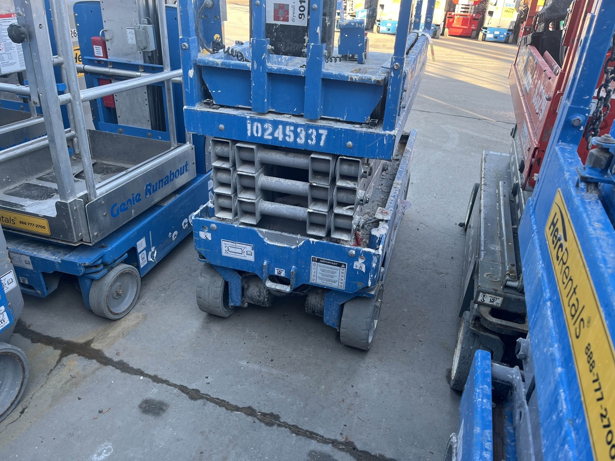 2018 Genie GS-1930-4