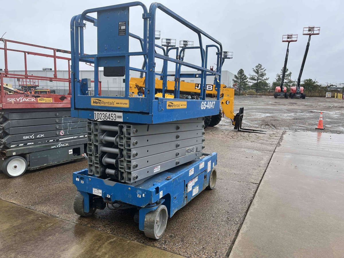 2018 Genie GS-4047-2