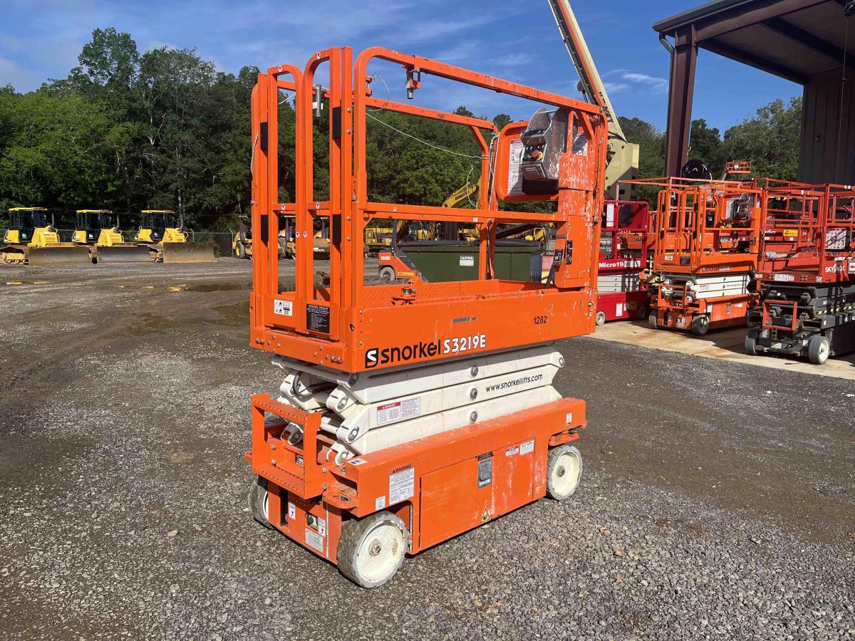2023 Snorkel S3219E