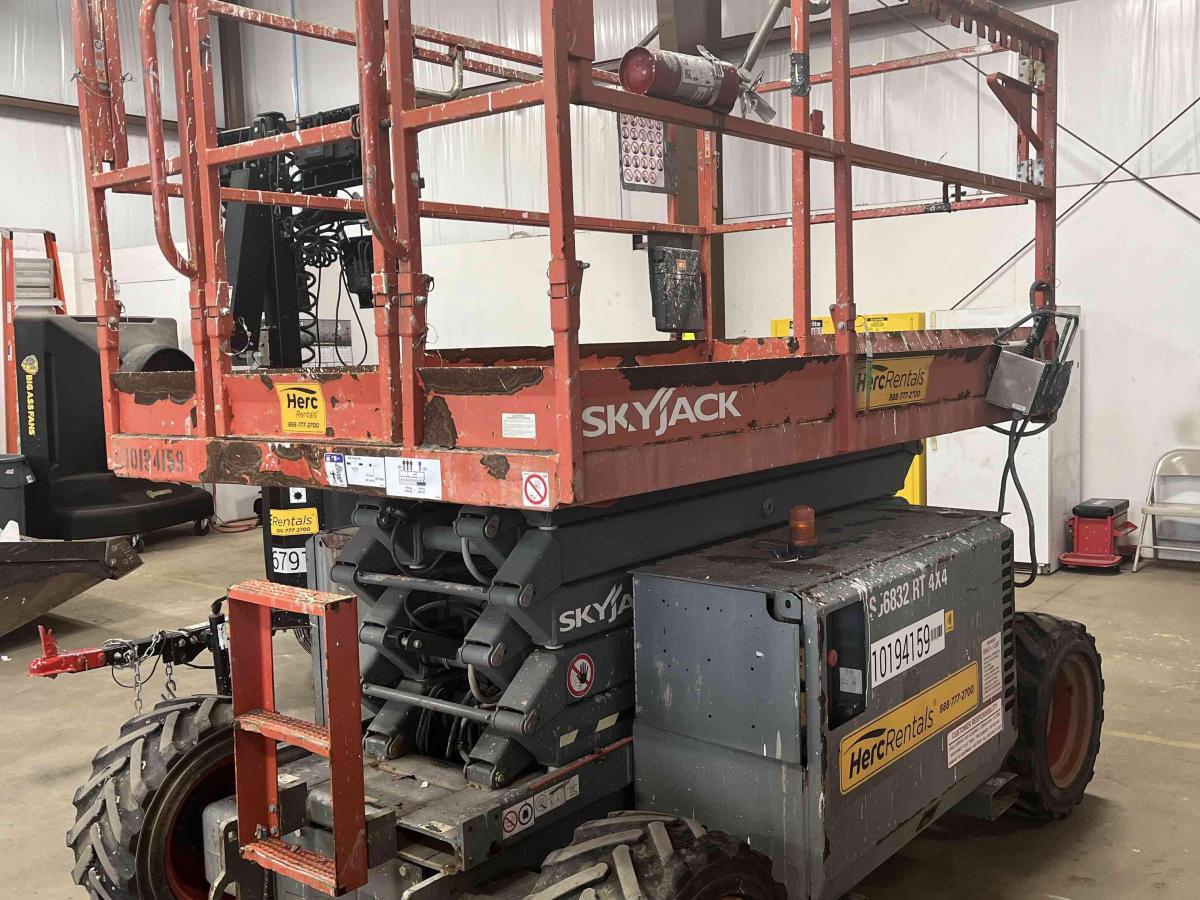2016 Skyjack SJ-6832RT-7