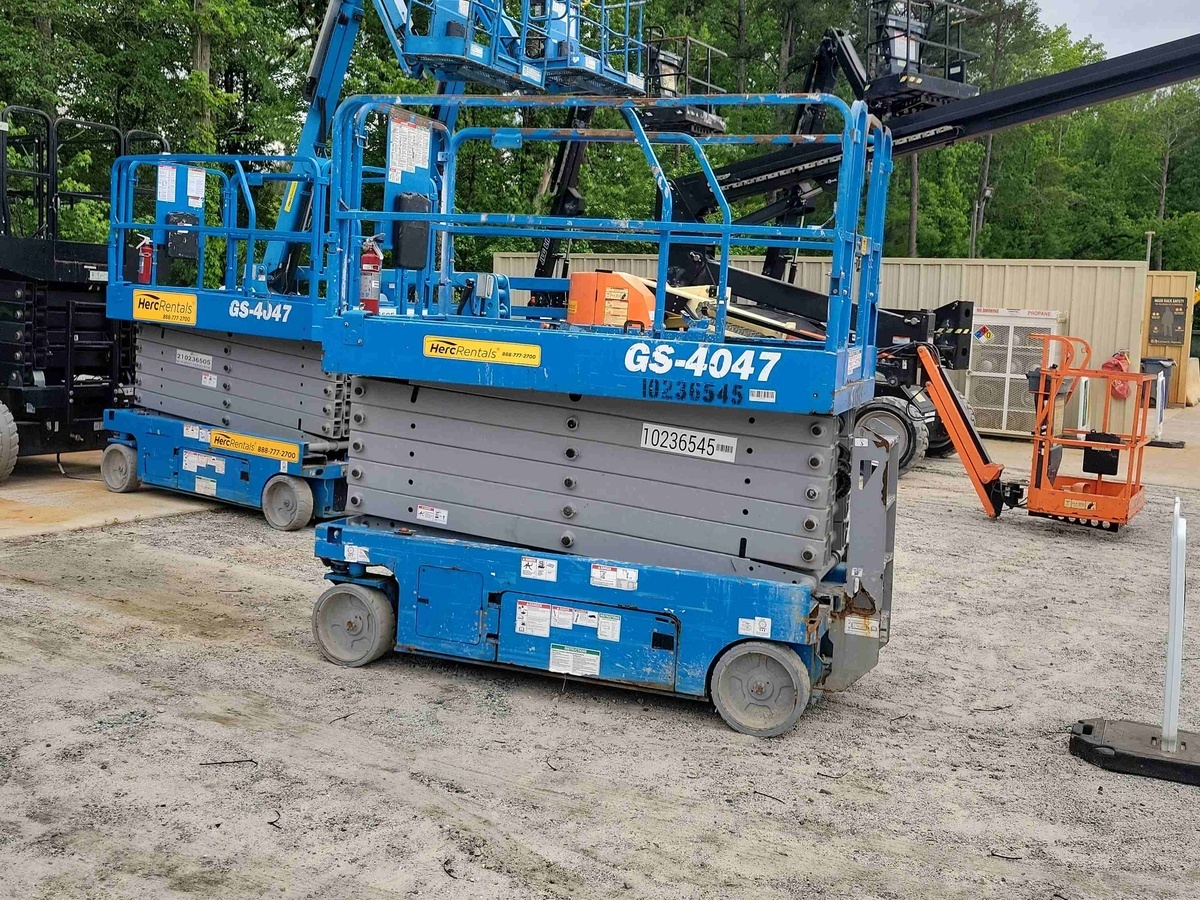 2019 Genie GS-4047-2