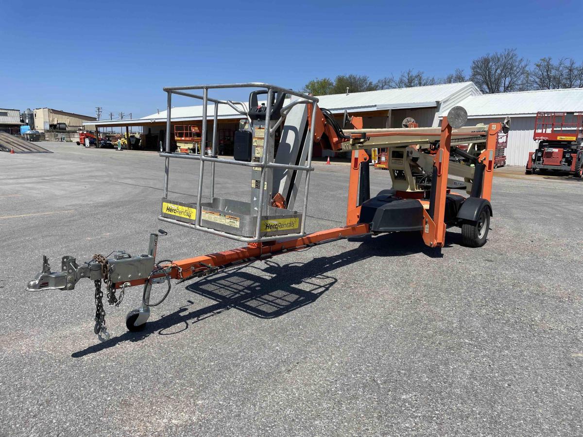 2017 JLG T500J