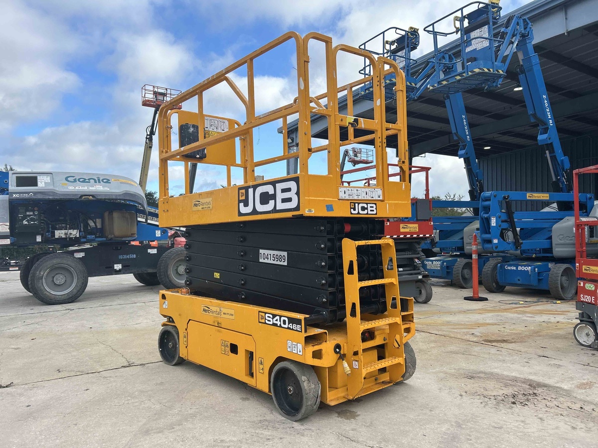 2023 JCB S4046E-4