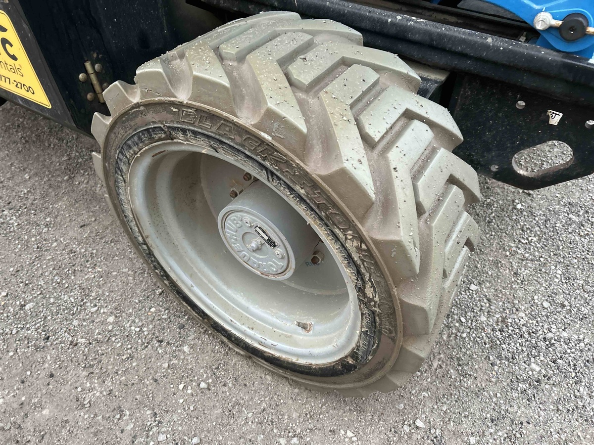 2016 Genie GS-4390 RT-5