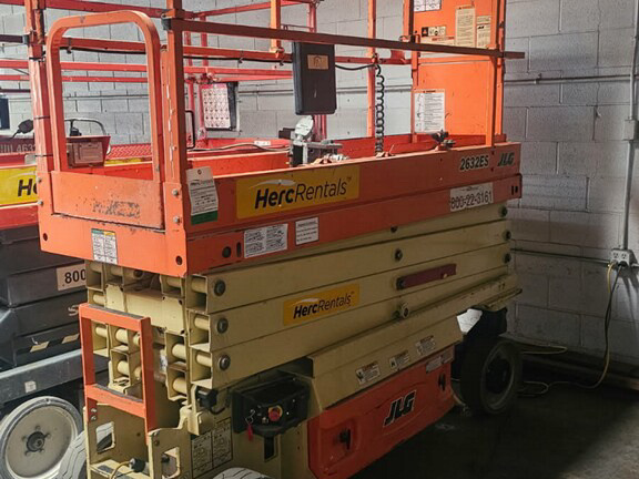 2018 JLG 2632ES-1