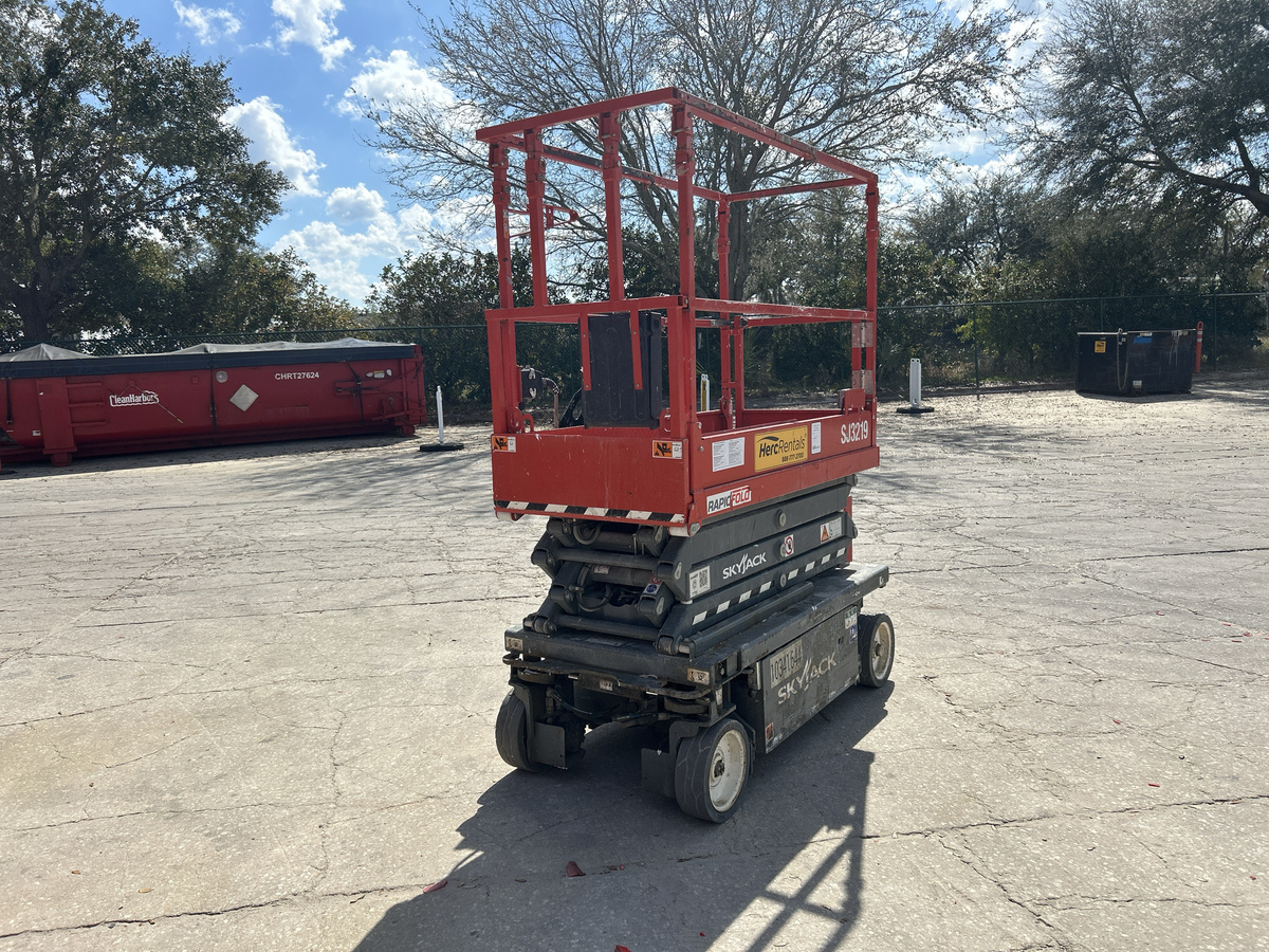 2021 Skyjack SJ3219
