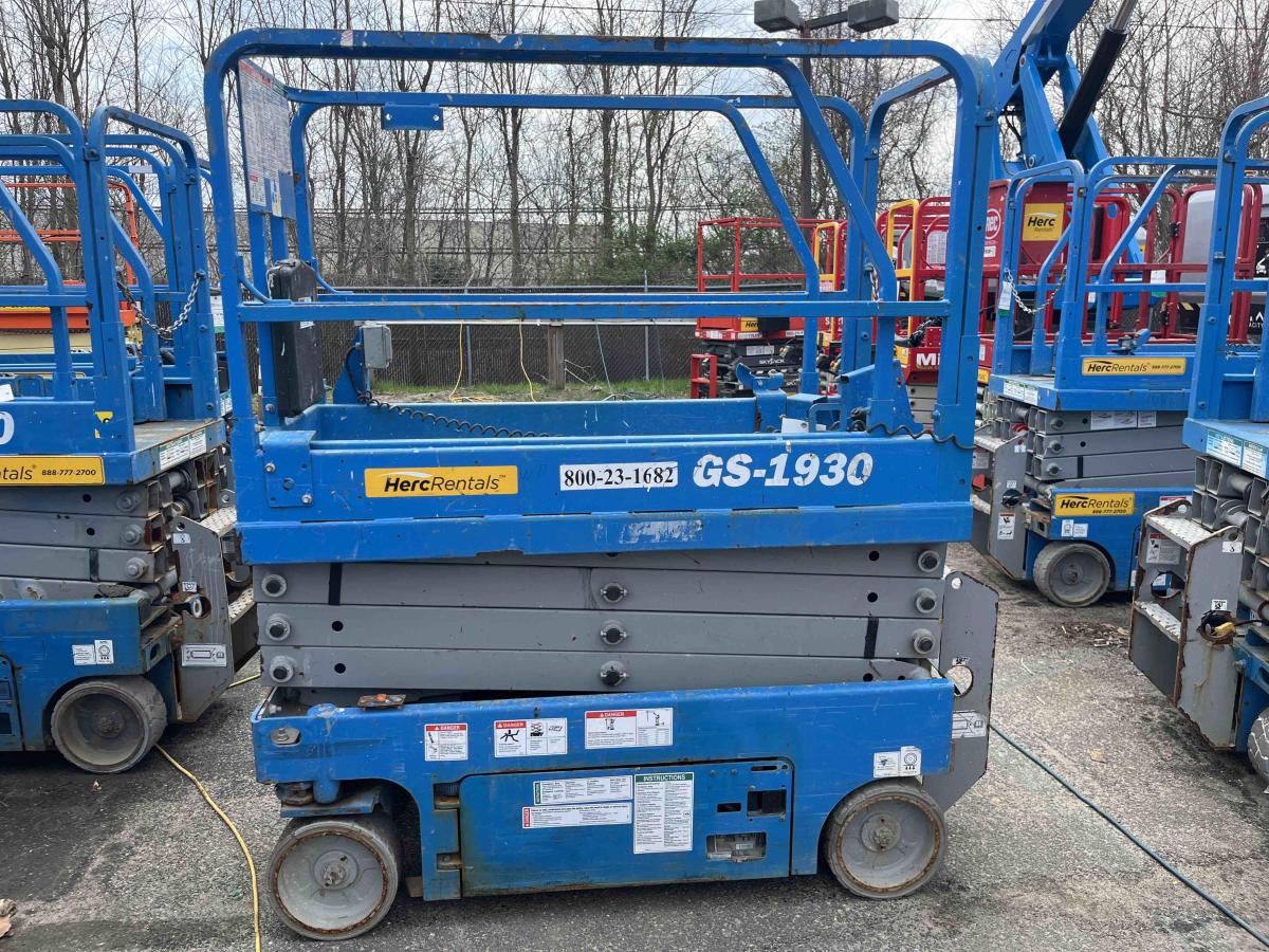 2018 Genie GS-1930