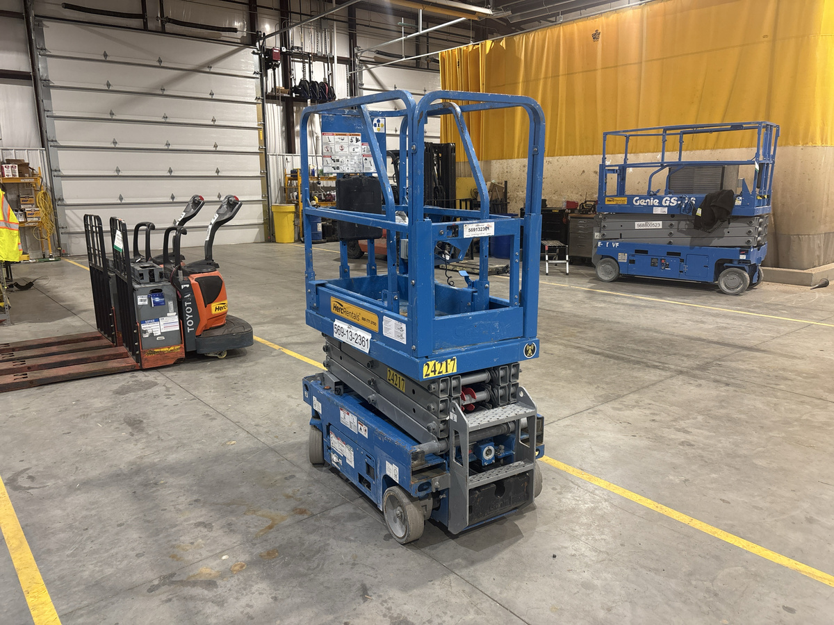 2019 Genie GS1330M-3