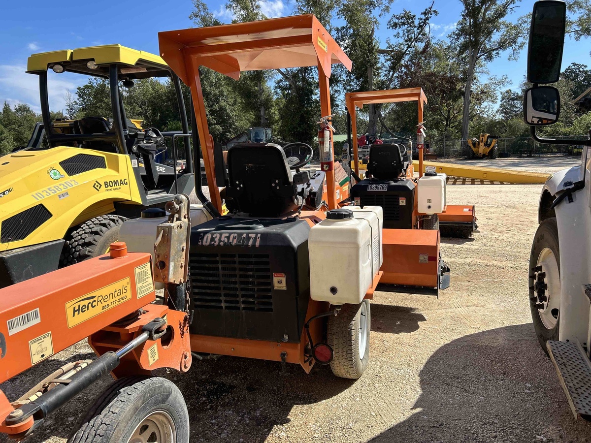 2022 LayMor SM300-4