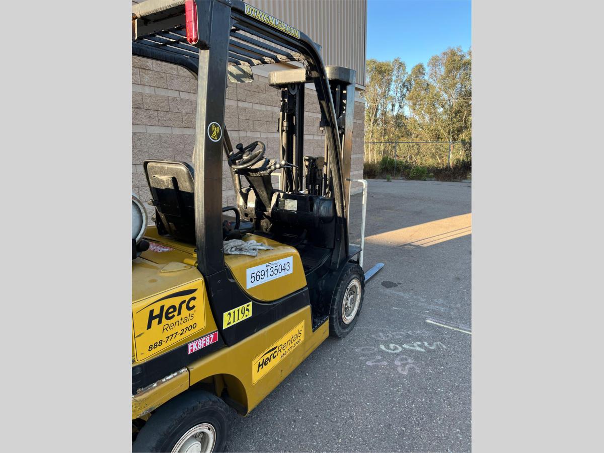 2016 Yale GLP050VX