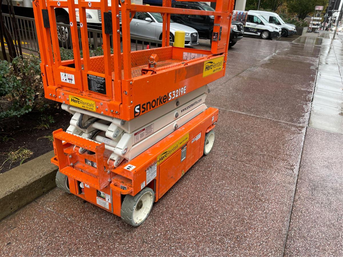 2021 Snorkel S3219E