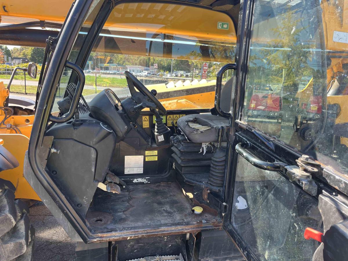 2017 JCB 510-56