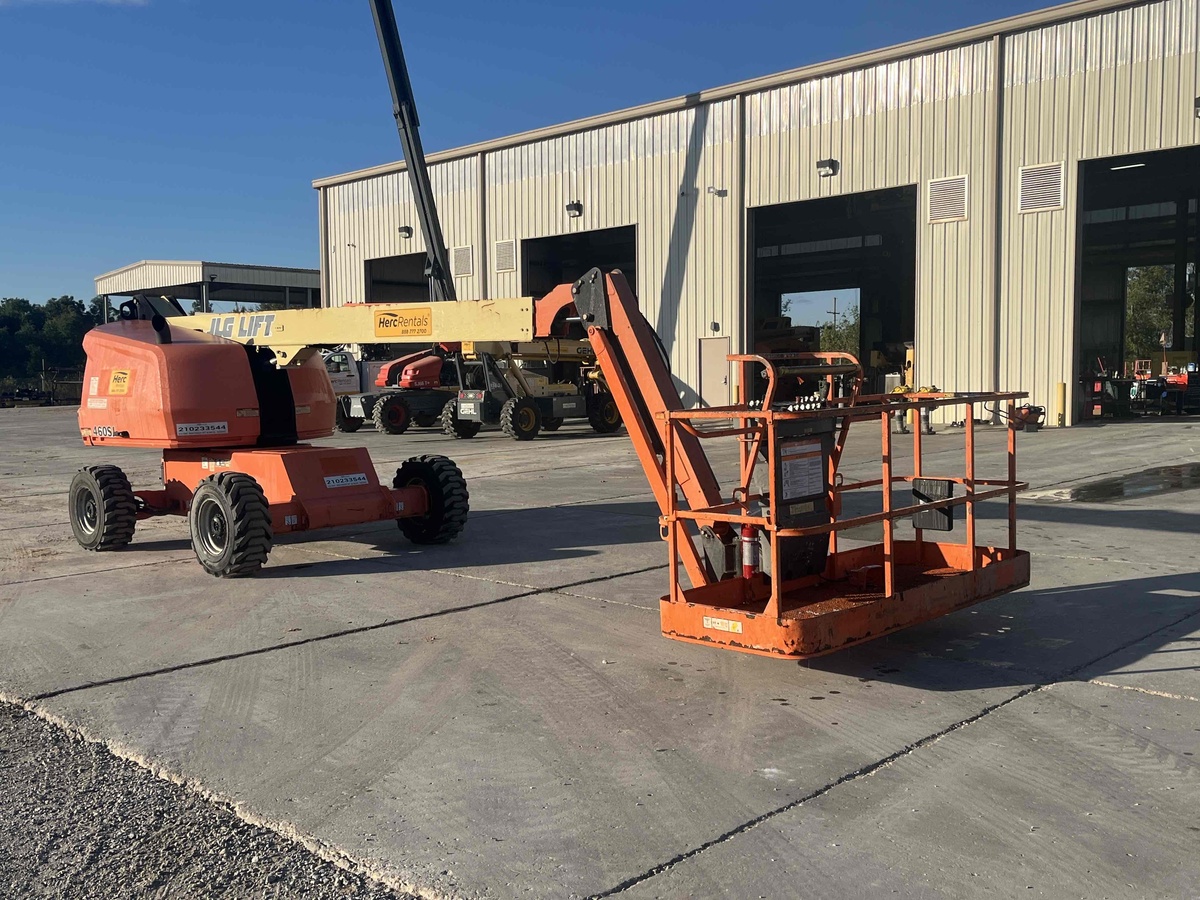 2018 JLG 460SJ-2