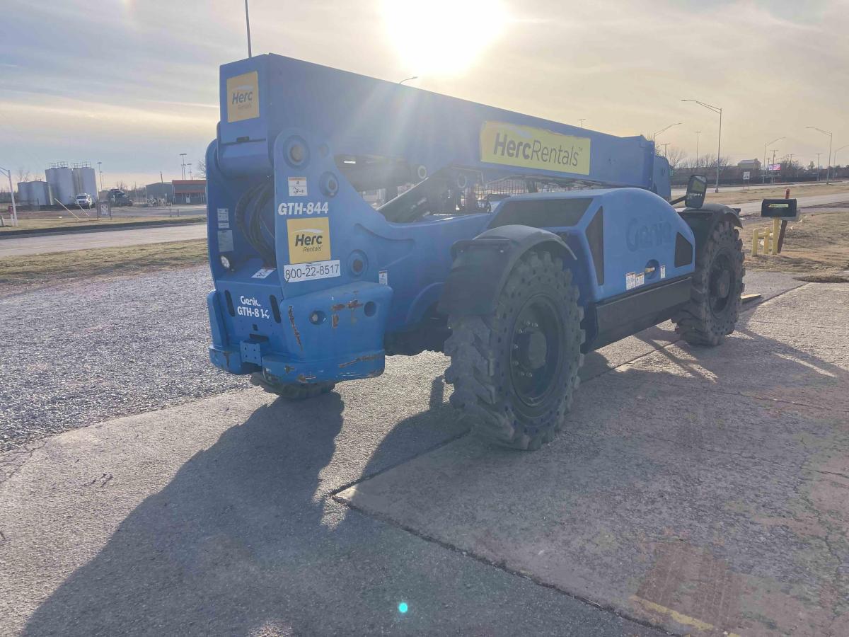 2018 Genie GTH 844