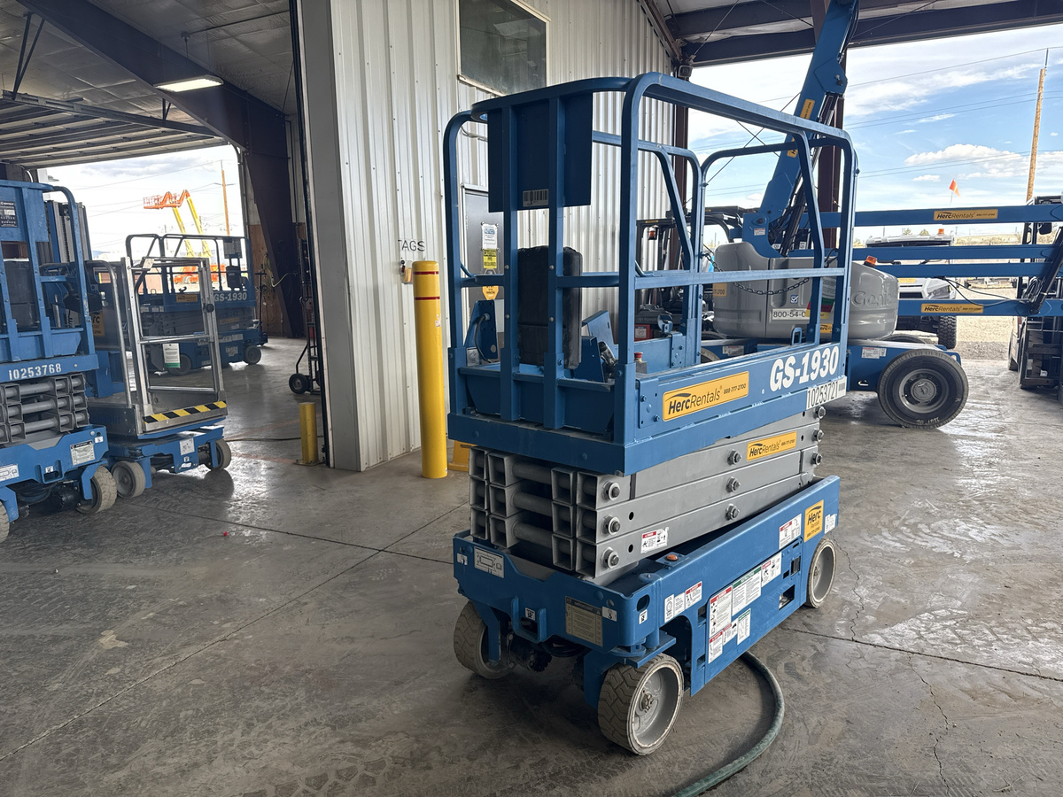 2018 Genie GS-1930-4