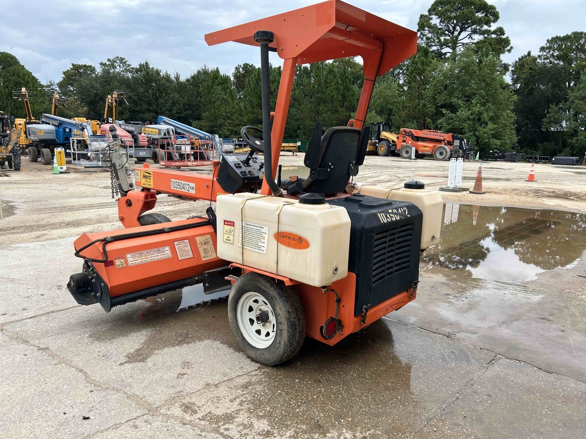 2022 LayMor SM300-3