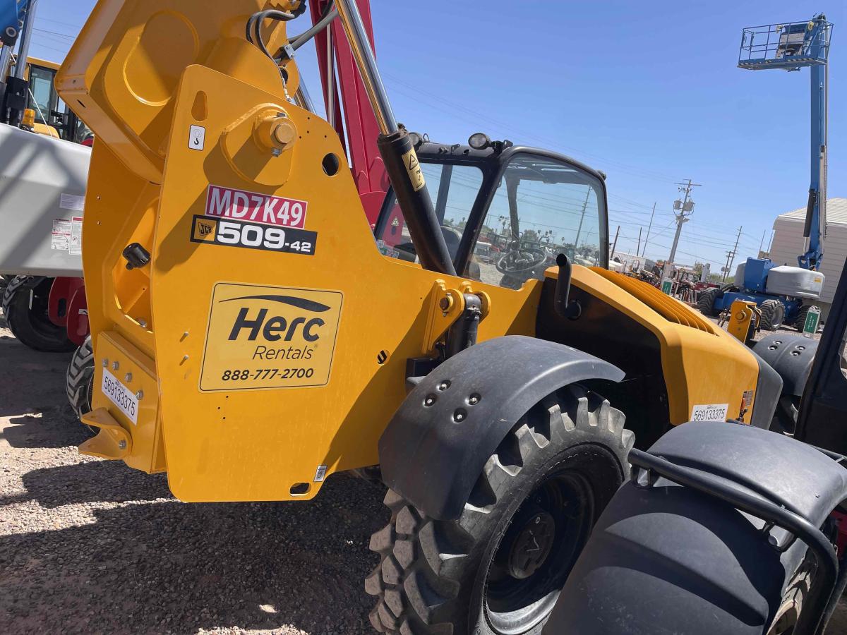 2023 JCB 509-42