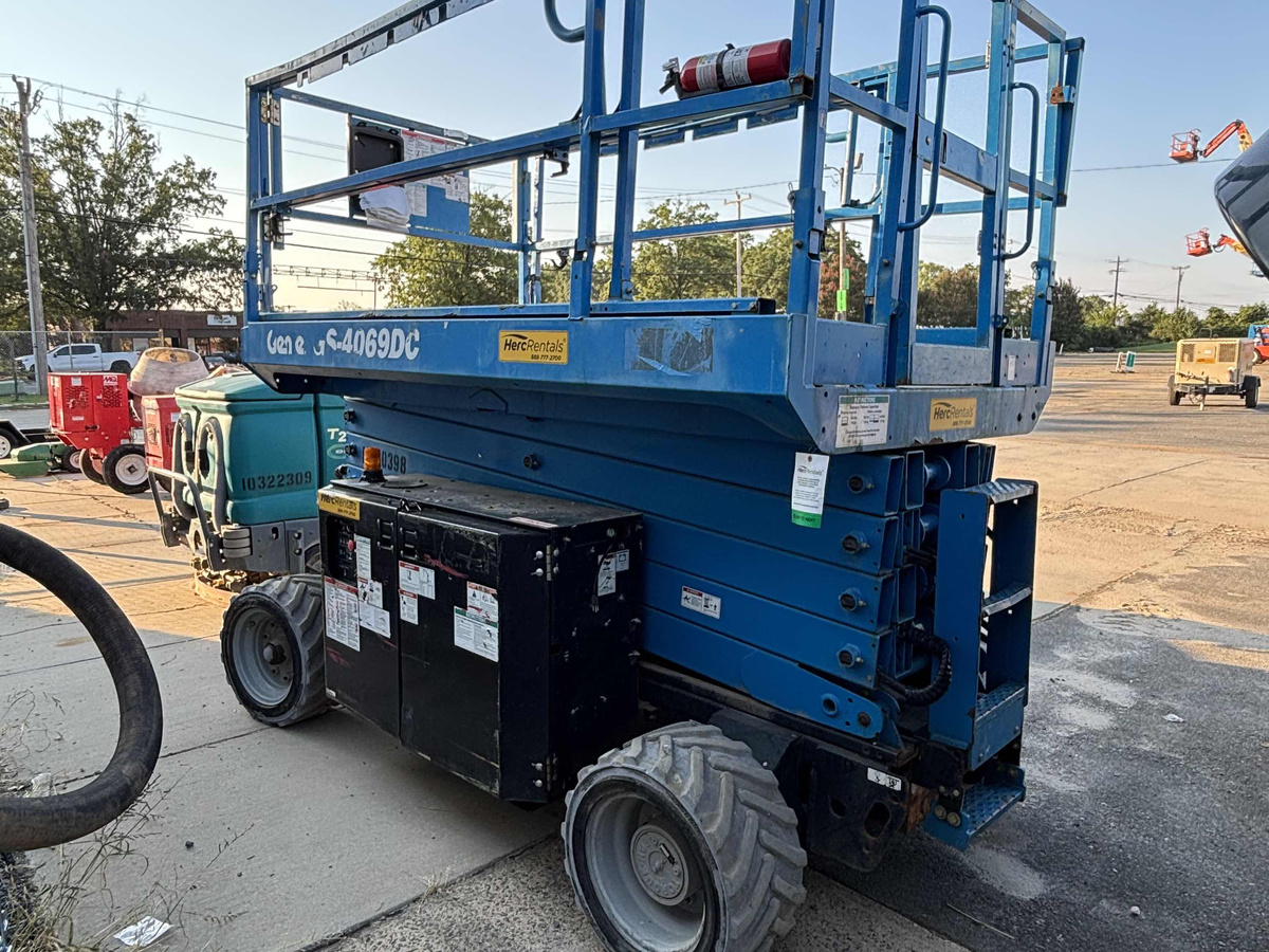 2016 Genie GS-4069 DC-4