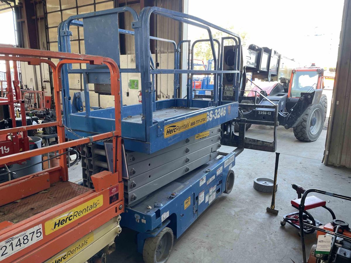 2019 Genie GS-3246