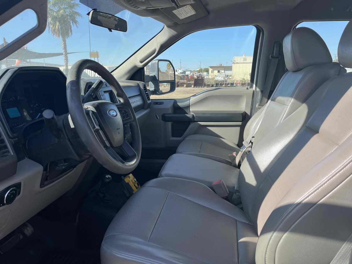 2018 Ford F550-5