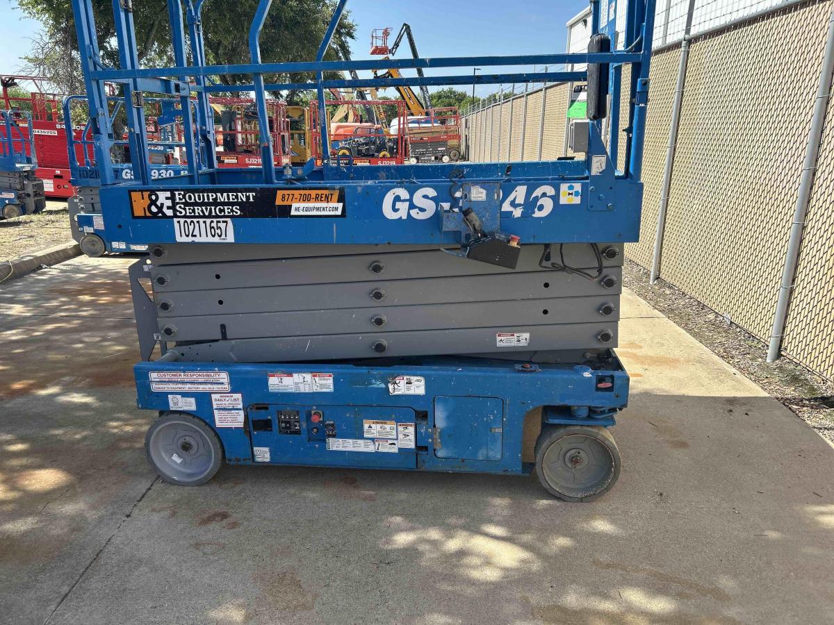2017 Genie GS-3246-2