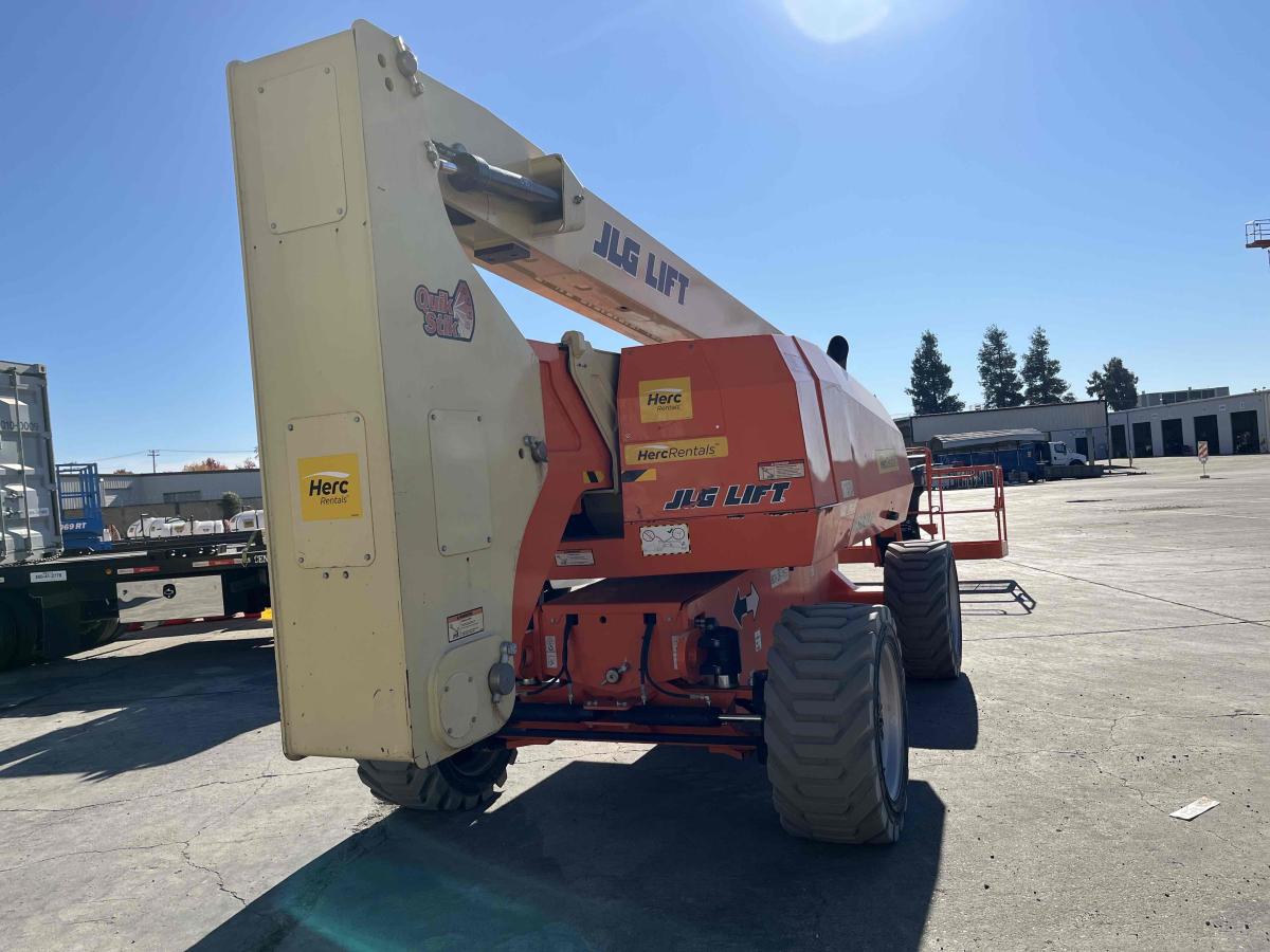 2019 JLG H800AJ