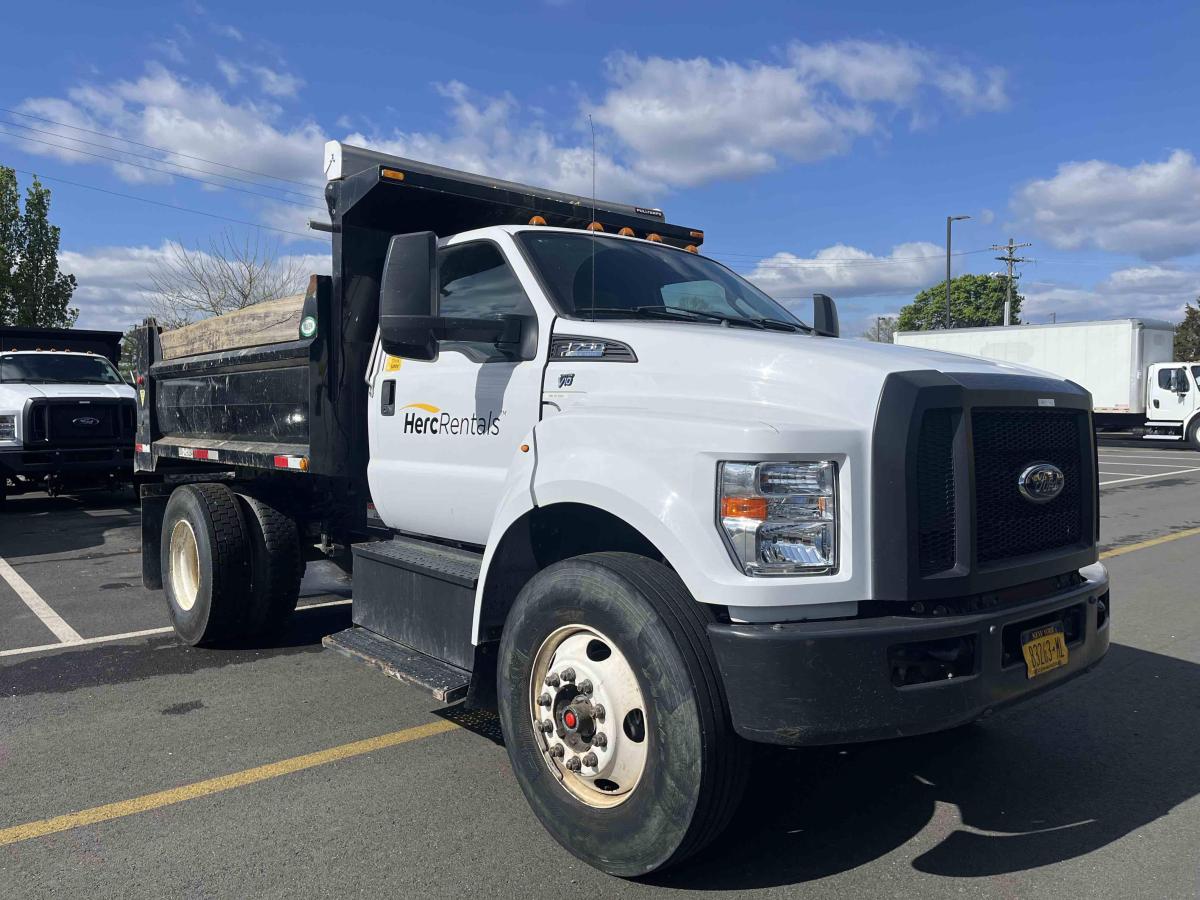 2018 Ford F750-2
