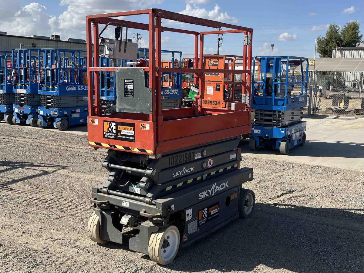 2017 Skyjack SJ3219