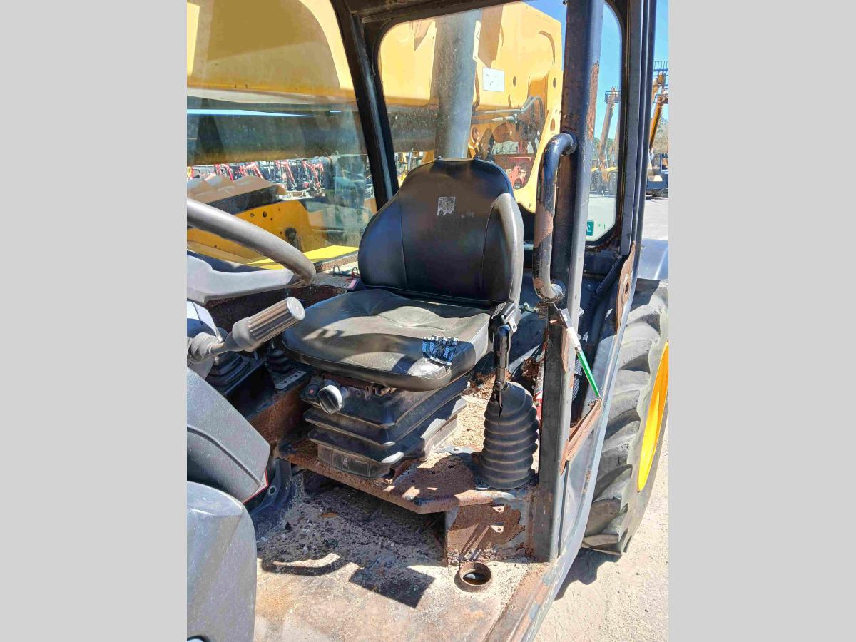 2018 JCB 510-56